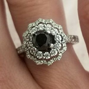 1ct Black diamond ring size 6 (2 ct total weight)